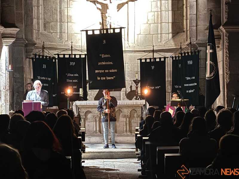 acto en la Igesia de la Horta de la cofrafía de la siete palabras _3