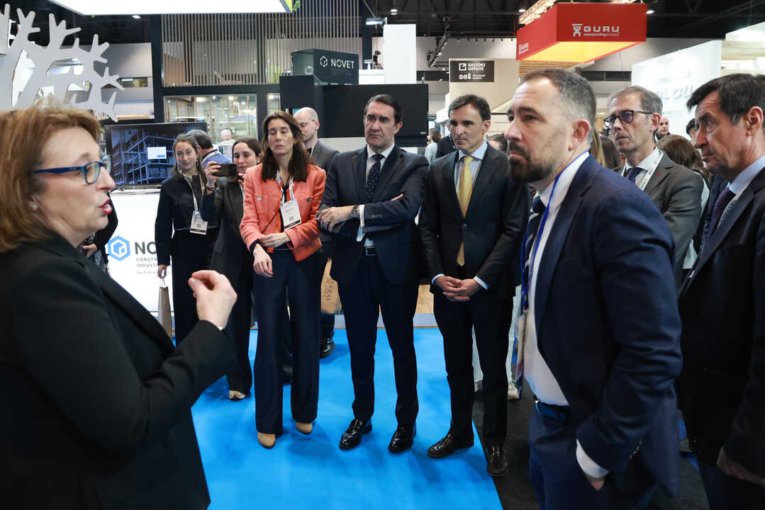 20260325+CONSEJERO+VIVENDA+VISITA+IFEMA-26