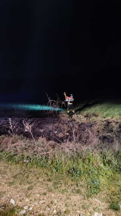 Bomberos en las enillas