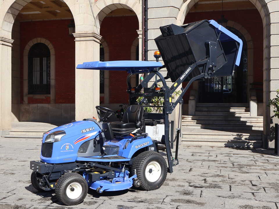 Nuevo tractor cortacésped