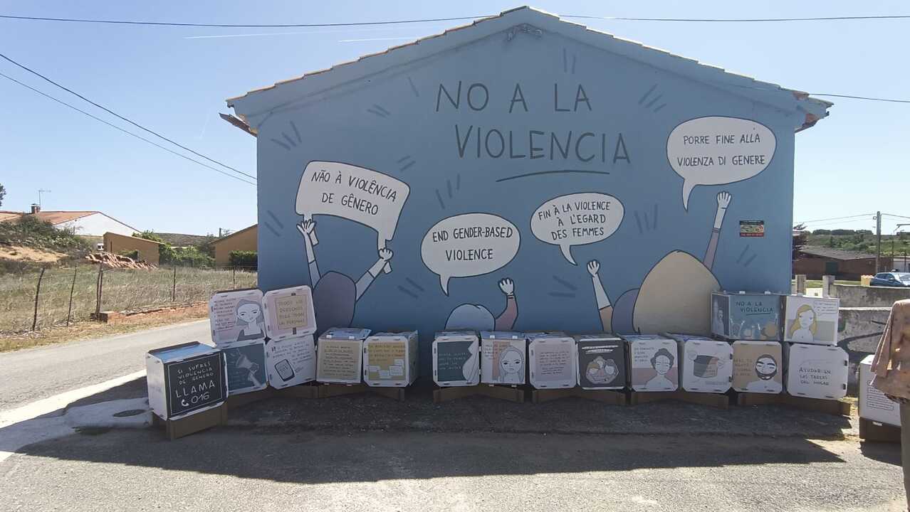 Mural en las escuelas de Granja de Moreruela