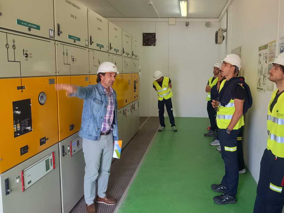 Bomberos de Zamora se forman en redes eléctricas inteligentes  (3)