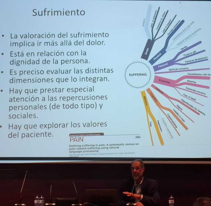Enrique Arrieta en un momento de la conferencia