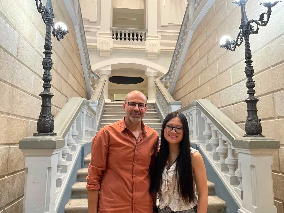Zhing Zan con su profesor Álvaro Gallego