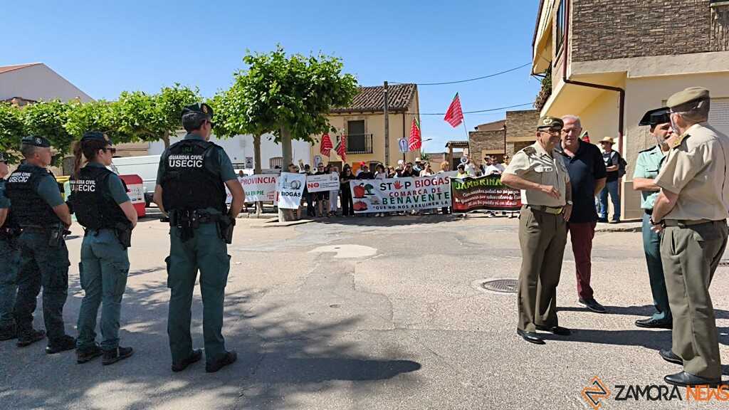 concentración Zamora en Pie en el día de la provincia _4