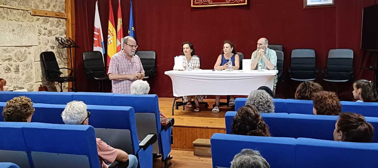 Pasillo azul Fermoselle presentación