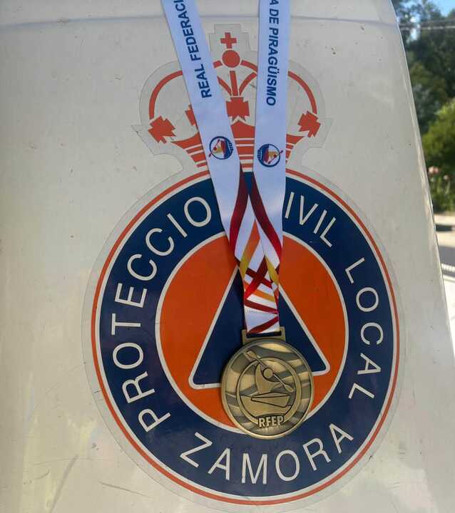 Medalla Protección Civil Zamora Regatas Sanabria