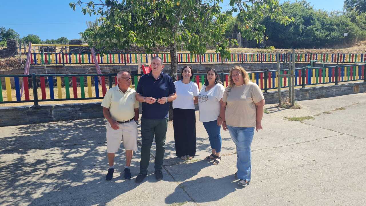 parque infantil Figueruela de Arrriba