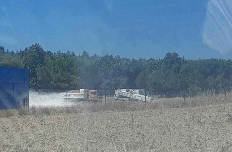 Maquinaria pesada operando el domingo 2 de agosto