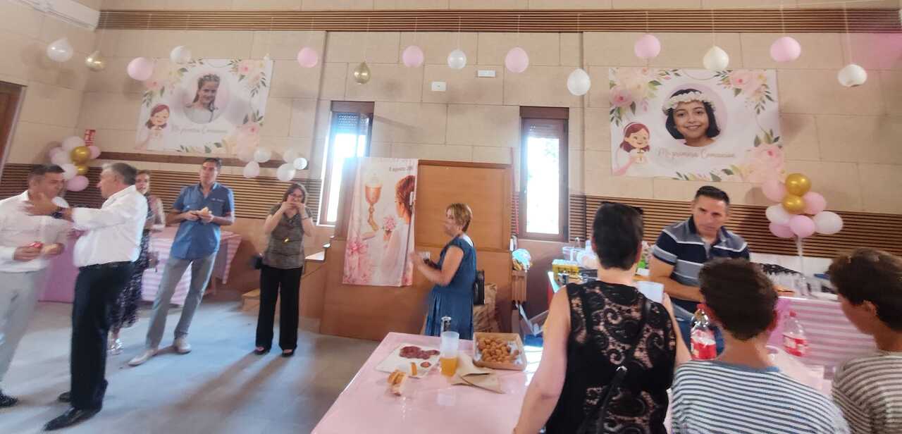 La Fiesta en la nave del frontón municipal